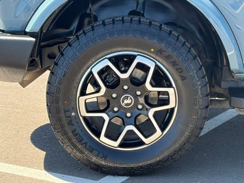 Used 2021 Ford Bronco Outer Banks image 10