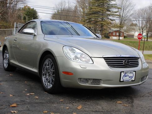 Used 2002 Lexus SC 430 Convertible image 2