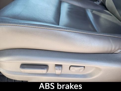 Used 2014 Honda Odyssey Touring image 9