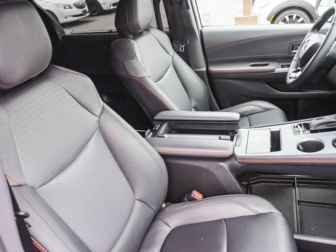 Used 2022 Toyota Sienna XSE image 16