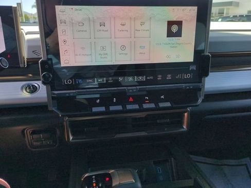 Used 2024 GMC Hummer EV 2X AWD/4WD image 13