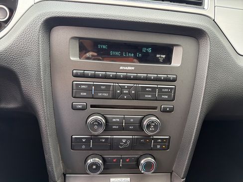 Used 2014 Ford Mustang GT Premium w/ Comfort Package RWD image 19