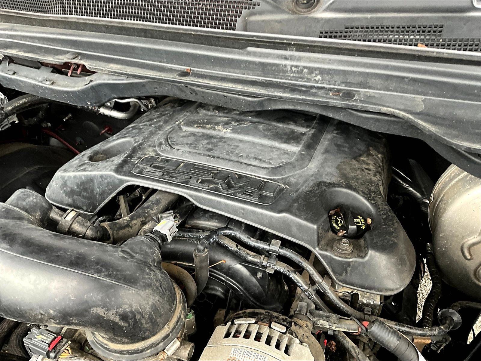 Used 2019 RAM 1500 Laramie AWD/4WD image 31