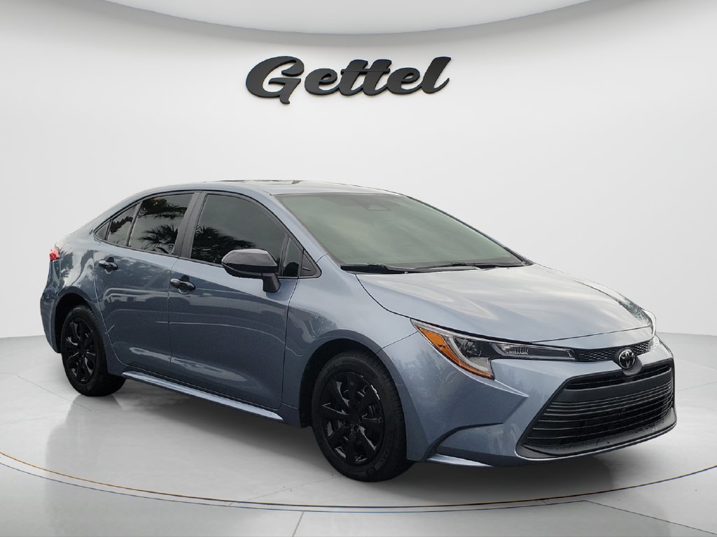 Used 2024 Toyota Corolla LE FWD image 3