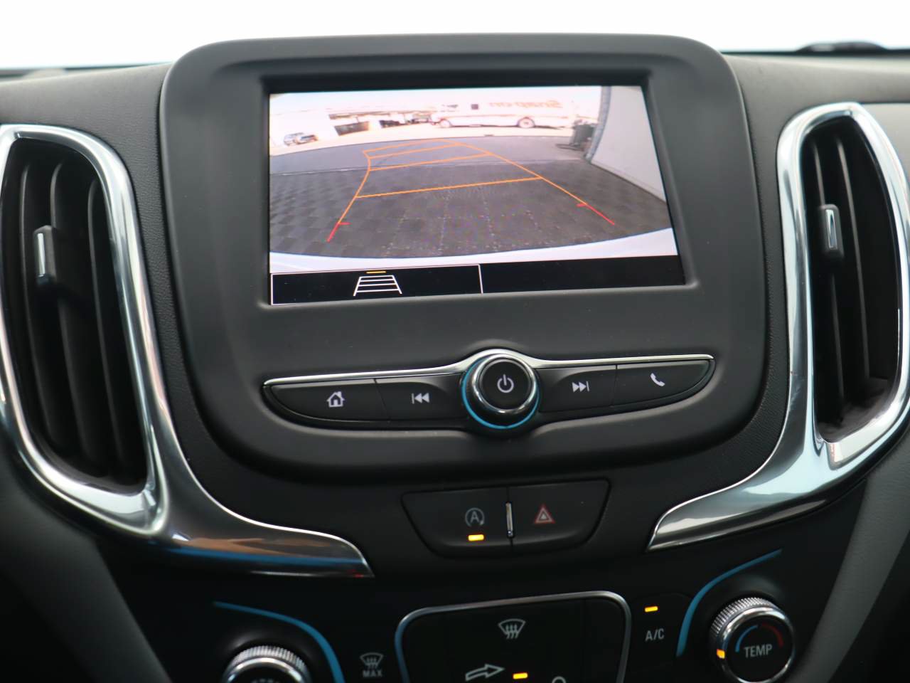 Certified 2023 Chevrolet Equinox LS w/ LS Convenience Package FWD image 12