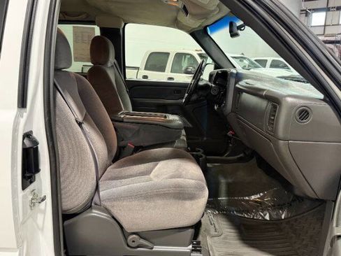 Used 2006 GMC Sierra 2500 SLE image 17