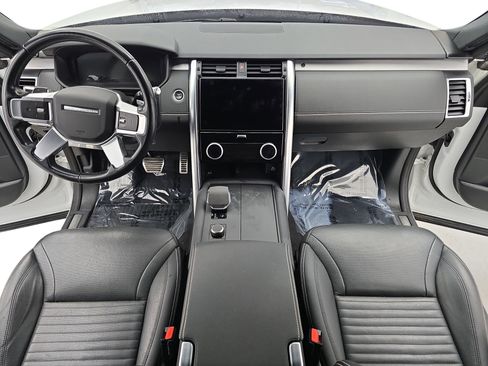 Used 2022 Land Rover Discovery S R-Dynamic image 9