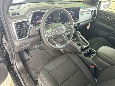 New 2025 GMC Canyon Elevation w/ Convenience Package image 13