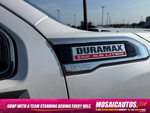 Used 2023 GMC Sierra 3500 Denali w/ Technology Package AWD/4WD image 9