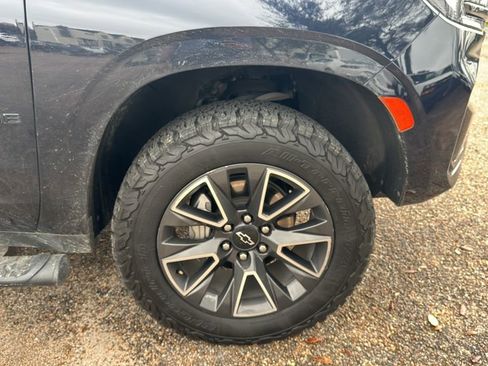 Used 2021 Chevrolet Tahoe Z71 w/ Luxury Package image 20