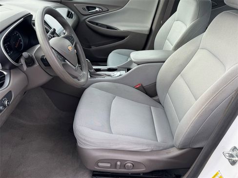 Used 2020 Chevrolet Malibu LS w/ Driver Confidence Package II image 10