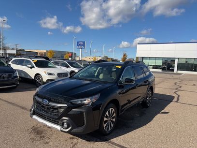 Used 2023 Subaru Outback Limited w/ Tech Package 2