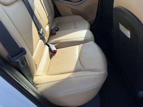 Used 2013 Hyundai Elantra Limited w/ Technology Pkg FWD image 10