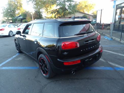 Used 2017 MINI Cooper Clubman ALL4 AWD/4WD image 4
