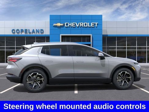 New 2026 Chevrolet Equinox EV LT image 6