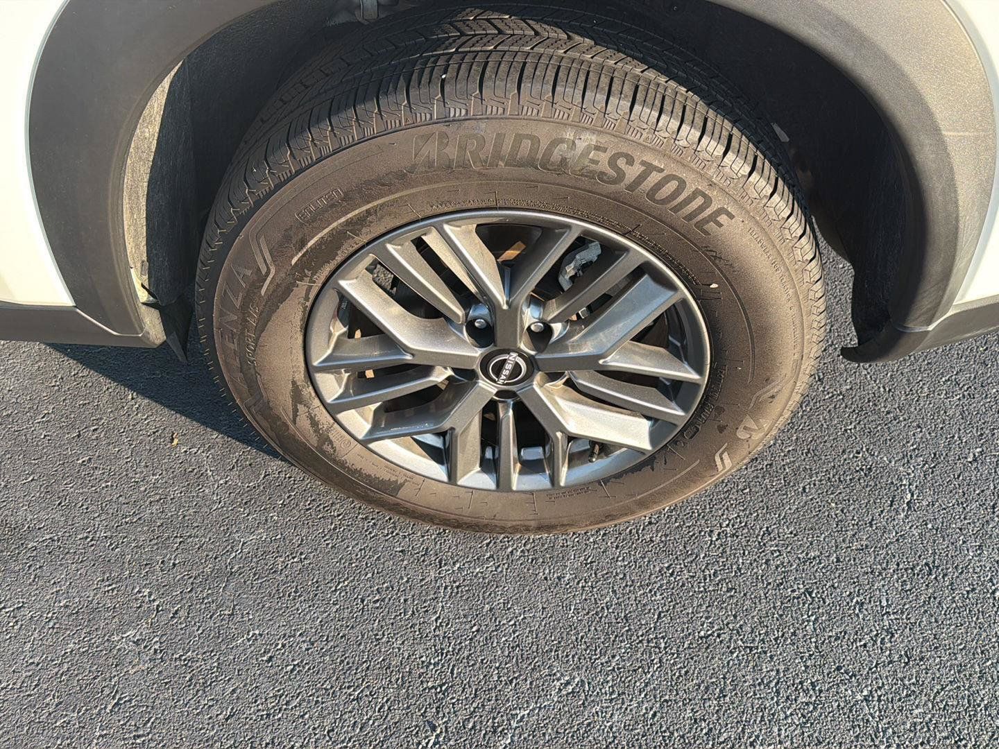 Used 2023 Nissan Rogue S FWD image 35