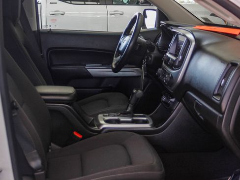 Used 2019 Chevrolet Colorado LT w/ LT Convenience Package image 16