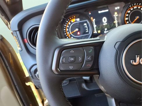 New 2026 Jeep Wrangler Unlimited Rubicon AWD/4WD image 24
