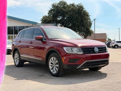 Used 2018 Volkswagen Tiguan SE w/ Panoramic Sunroof Package
