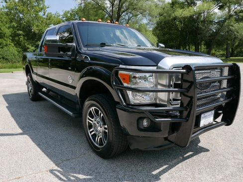 Used 2015 Ford F350 Platinum AWD/4WD image 4