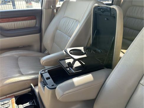 Used 2005 Lexus LX 470 4WD image 21