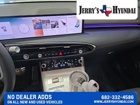 Certified 2026 Genesis GV70 2.5T Sport Prestige AWD/4WD image 11