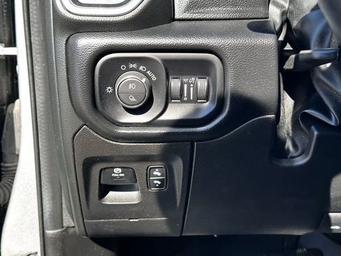 Used 2022 RAM 1500 Laramie AWD/4WD image 22