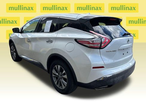 Used 2015 Nissan Murano S image 3