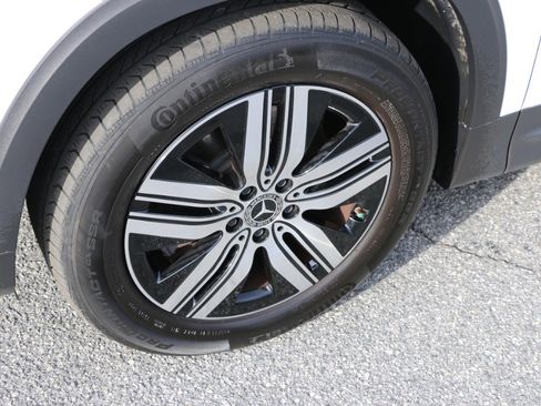 Used 2023 Mercedes-Benz EQB 300 4MATIC image 14