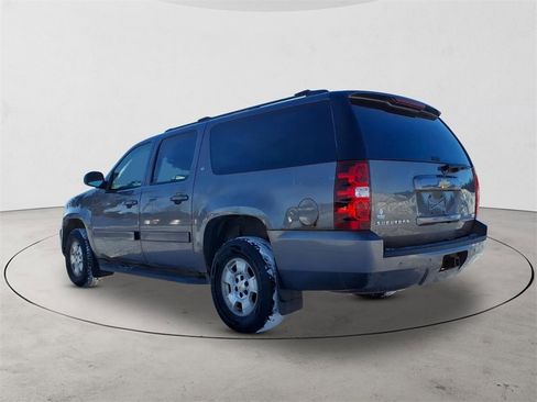 Used 2012 Chevrolet Suburban LT image 8