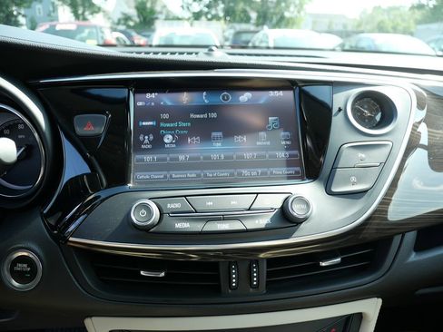 Used 2020 Buick Envision Preferred image 17