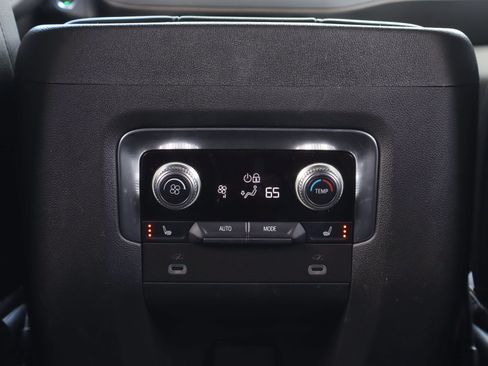 Used 2023 GMC Yukon AT4 image 25