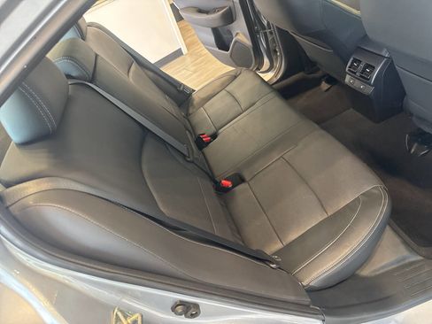 Used 2017 Subaru Legacy 2.5i Limited image 21