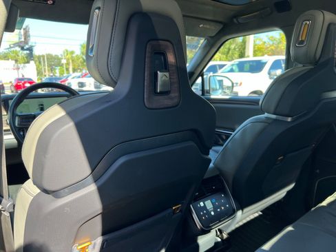 Used 2022 Rivian R1T Launch Edition image 46