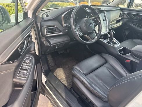 Used 2023 Subaru Outback Limited image 7