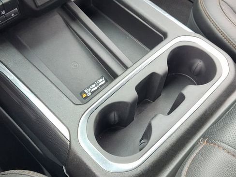 Used 2021 GMC Sierra 1500 AT4 w/ AT4 Value Package AWD/4WD image 21