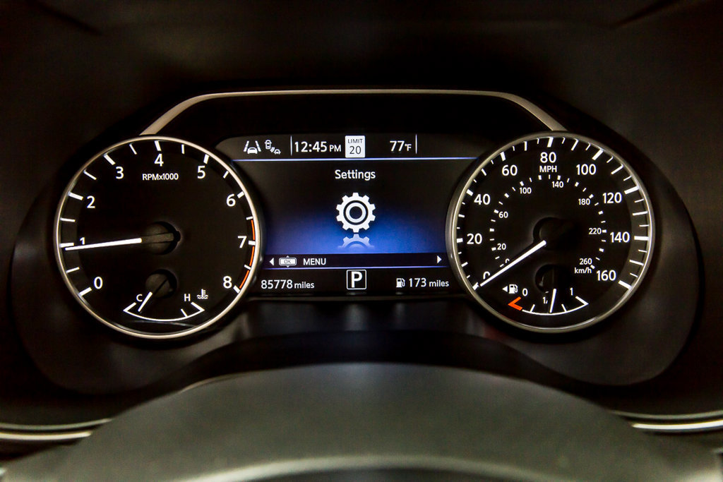 Used 2021 Nissan Maxima SR w/ Sport Mat Group FWD image 18