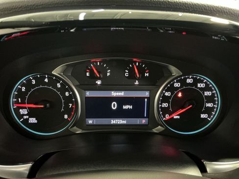 Used 2023 Chevrolet Traverse LT FWD image 18