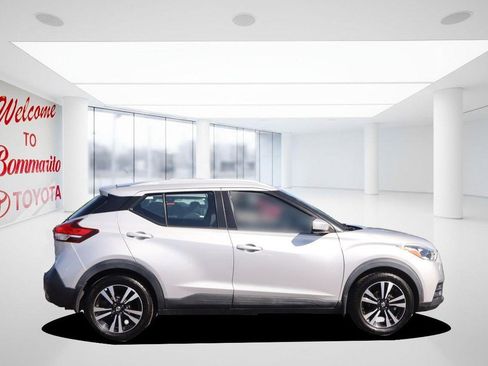 Used 2020 Nissan Kicks SV FWD image 5
