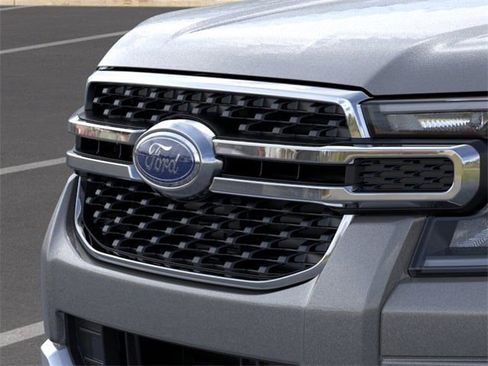 New 2025 Ford Ranger XLT w/ Chrome Accent Package image 39