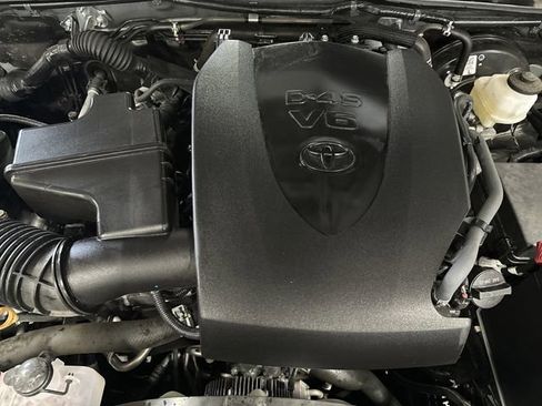 Used 2023 Toyota Tacoma TRD Sport image 40