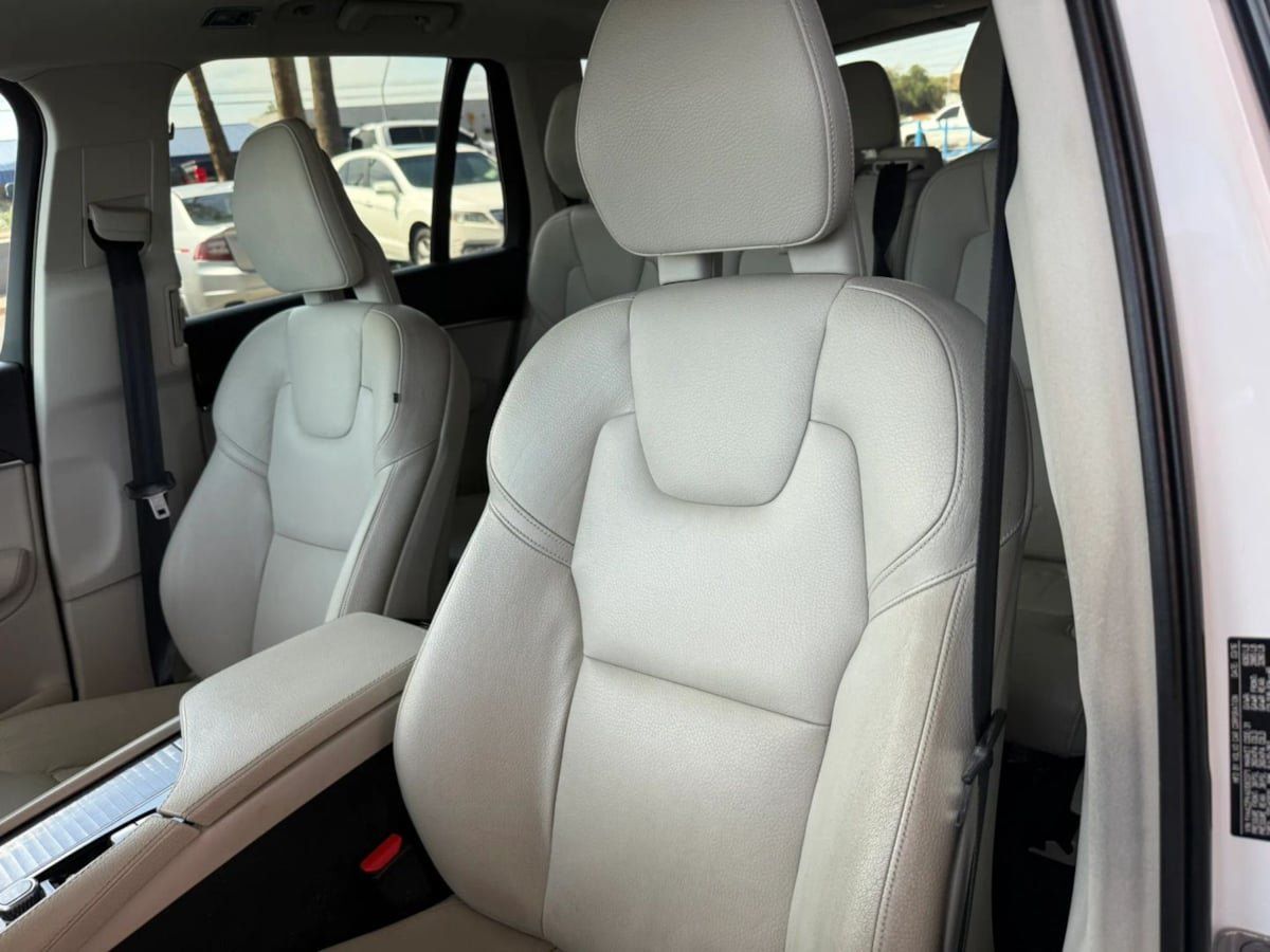Used 2016 Volvo XC90 T6 Momentum w/ Momentum Plus Package AWD/4WD image 41