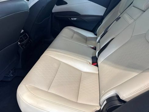Used 2024 Lexus RX 350 Premium Plus w/ Convenience Package AWD/4WD image 17