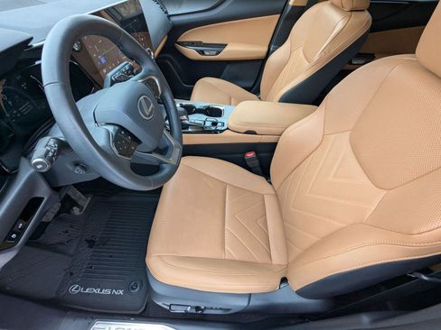 Used 2025 Lexus NX 300h AWD w/ Luxury Package image 5
