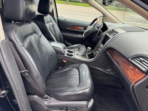 Used 2015 Lincoln MKX AWD w/ Equipment Group 102A image 19