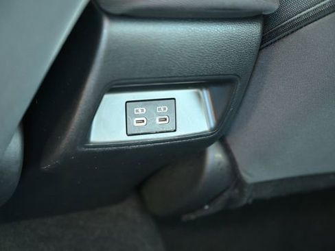 Used 2023 Toyota Corolla LE image 40