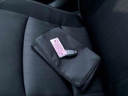 Used 2023 Nissan Altima 2.5 SV w/ SV Premium Package image 10