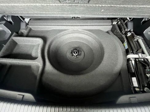 New 2026 Volkswagen Atlas Peak Edition image 28