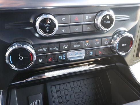 New 2025 Ford F150 Lariat w/ Equipment Group 502A High image 22