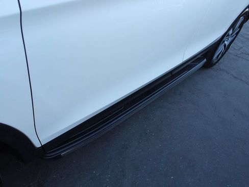 Used 2018 Honda Pilot Touring image 14